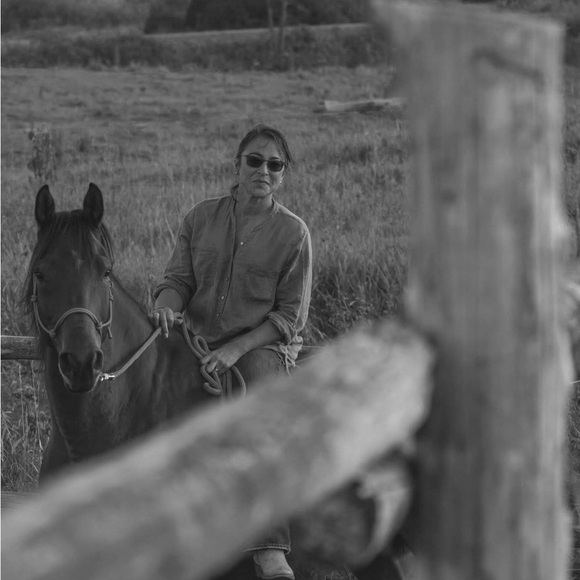 Meet your Posher, Carolyn - Picture 1 of 1